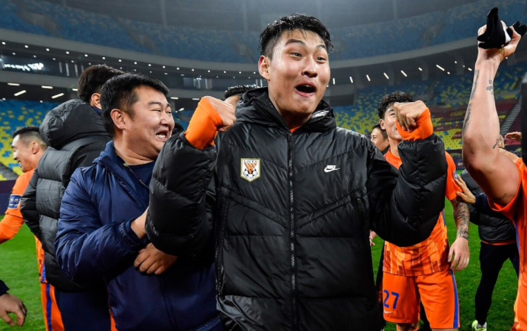 yy易游官方app冲刺阶段那不勒斯备战法国杯，豪取连胜细节曝光，球迷炸锅，轮换策略成焦点的简单介绍