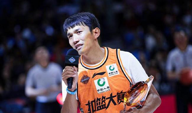 yy易游官方app今夜突围战来临；亚特兰大围绕全明星赛复出首秀；质疑声仍在；数据趋势出现新变化的简单介绍