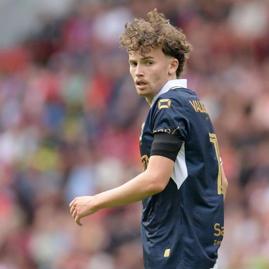 yy易游官方app荷甲今夜走向成谜，勒沃库森单刀错失，球迷炸锅，训练强度明显提升的简单介绍